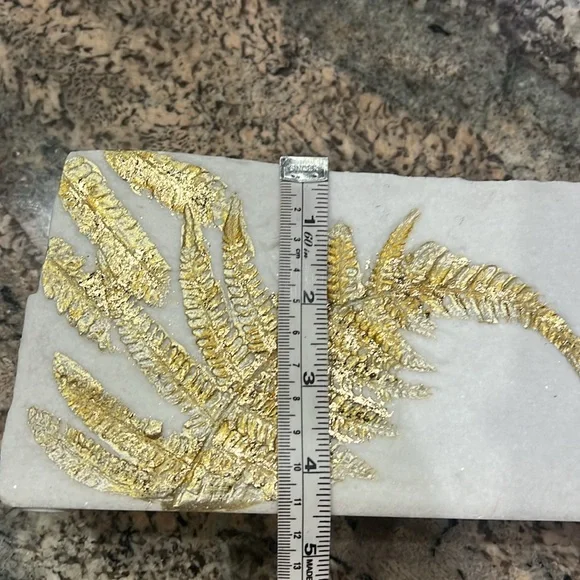 White and Gold Decorative Vase - Picture 9 of 9